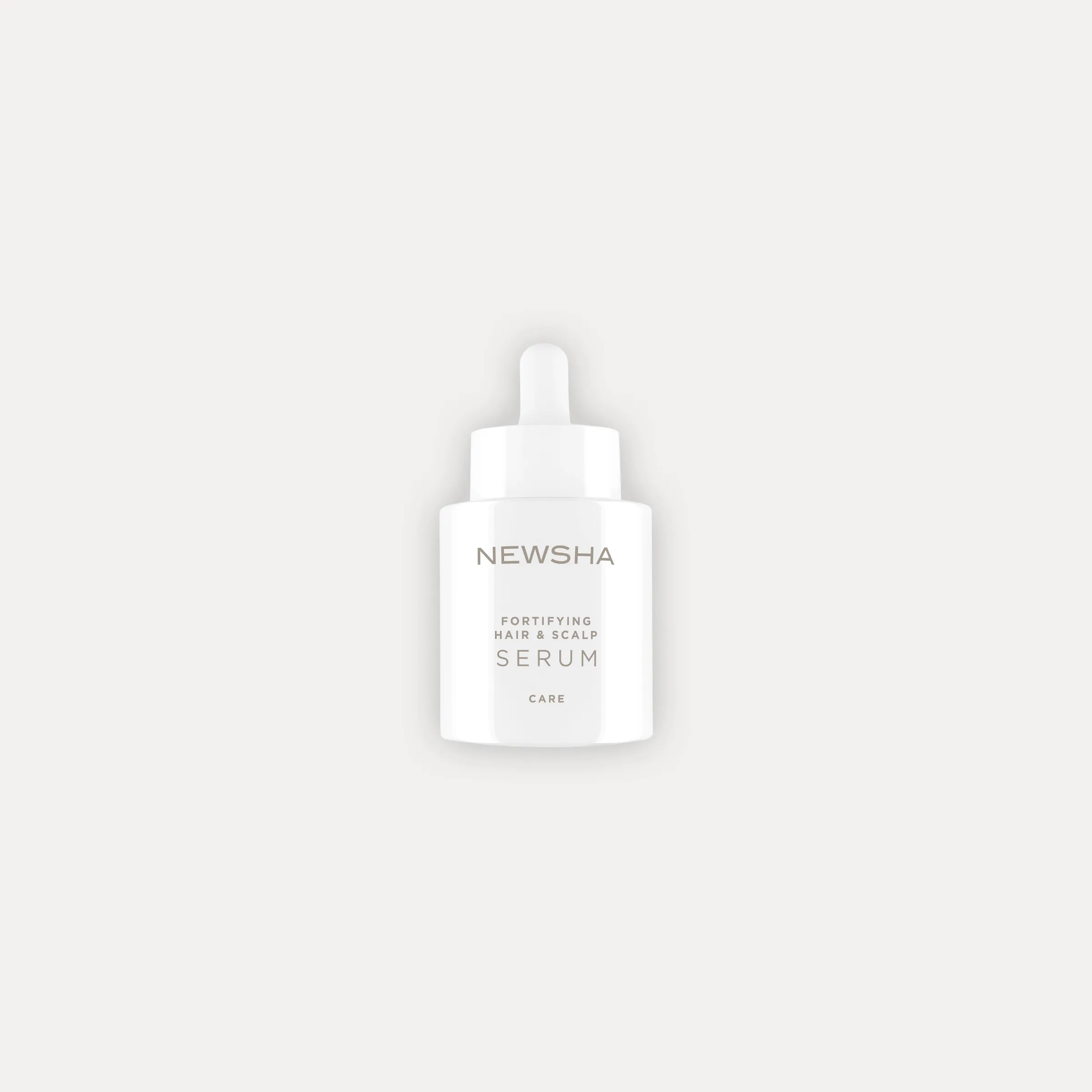 NEWSHA Fortifying Hair & Scalp Serum als minimalistisches Produktbild vor hellem Hintergrund.