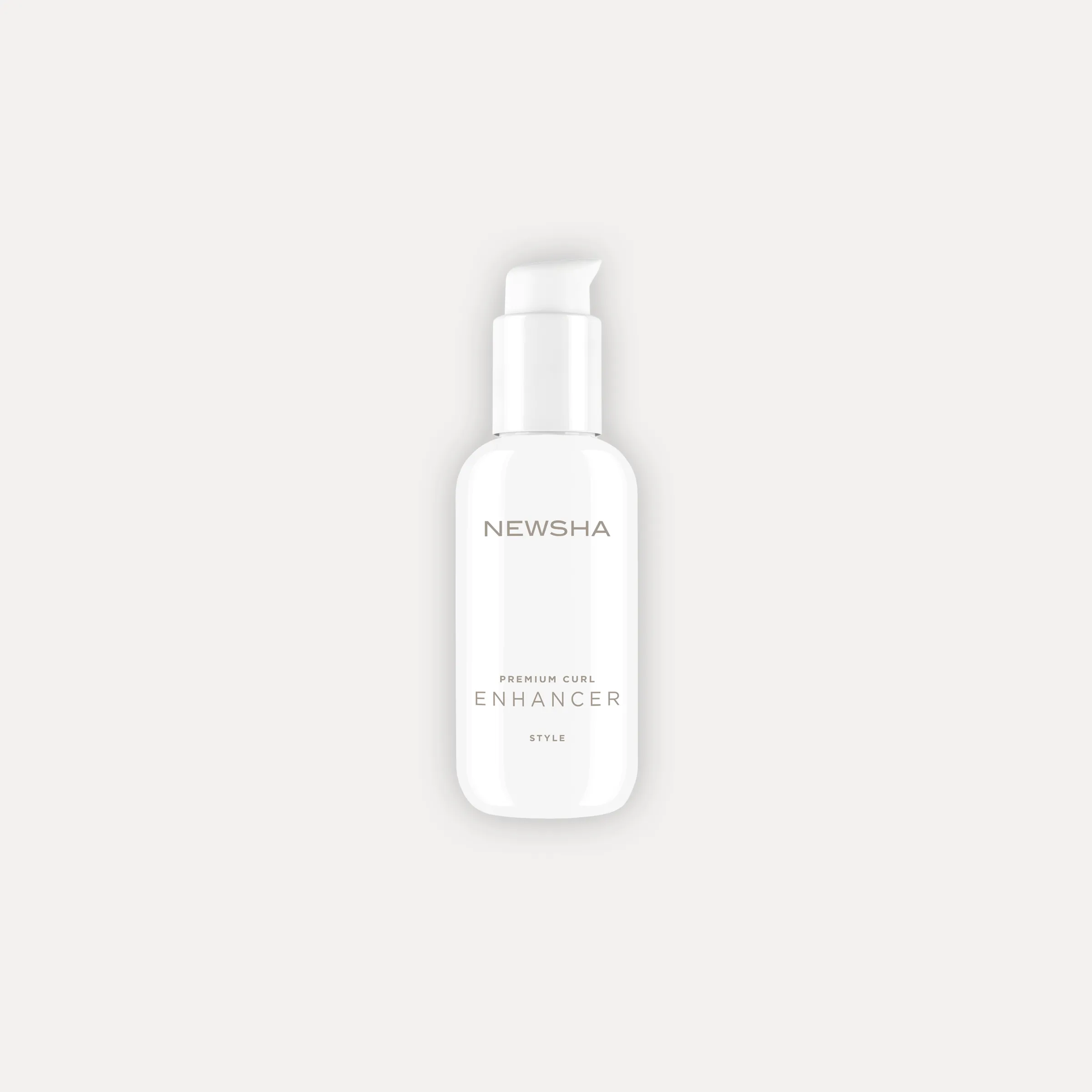 NEWSHA Premium Curl Enhancer als minimalistisches Produktbild vor hellem Hintergrund.