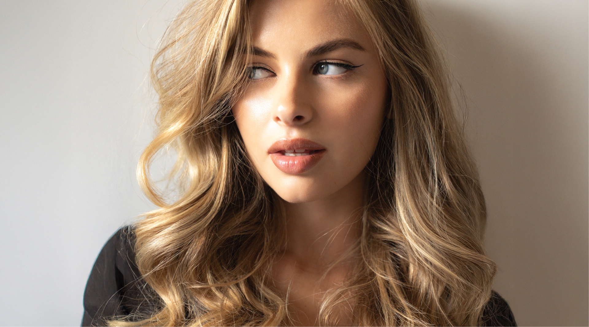 Haircare-Routine für blondes Haar